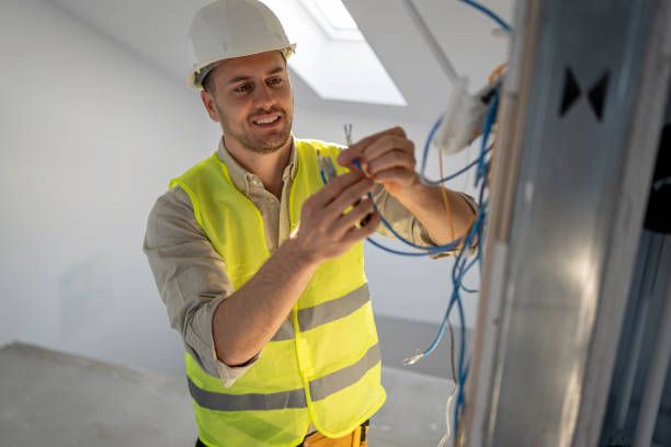 Best Affordable Emergency Electrician  in Navarre Beach, FL